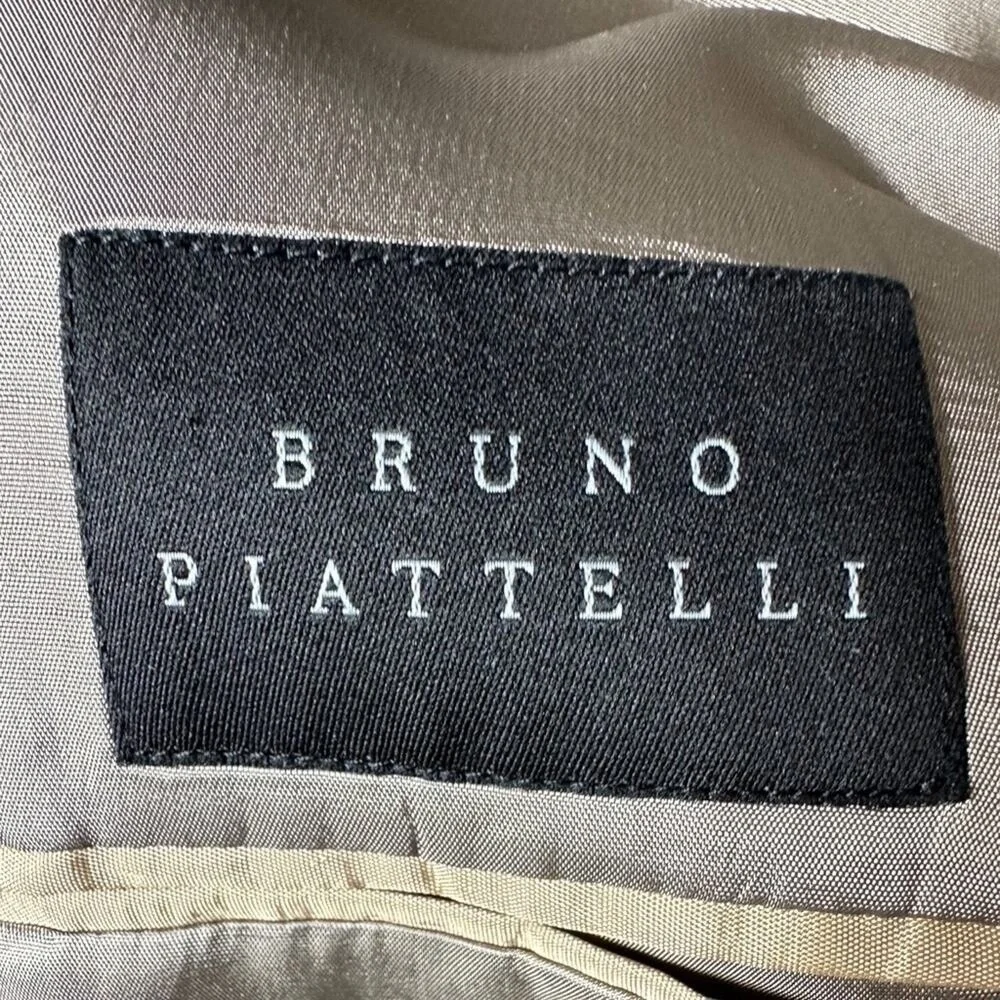 Bruno Piattelli windowpane wool Sportcoat. 43L